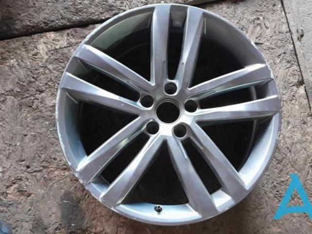 VAG 561601025PZ49 Диски колесные литые (легкосплавные, титановые) в наличии Николаев