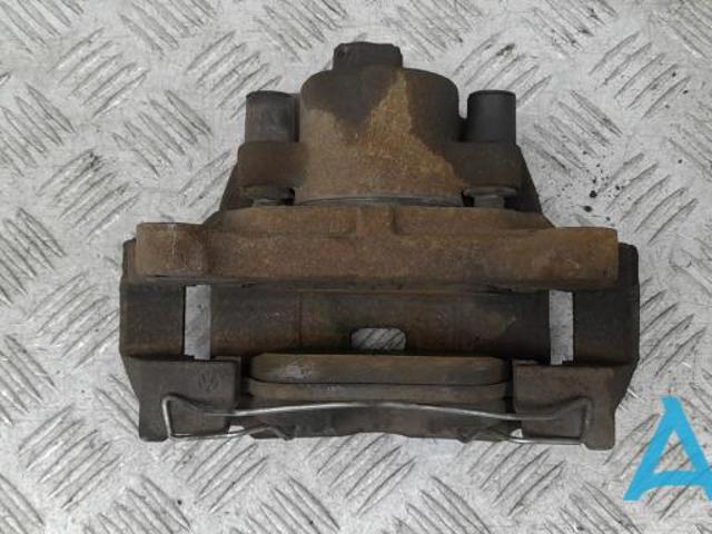 Супорт тормзной 561615123A VAG