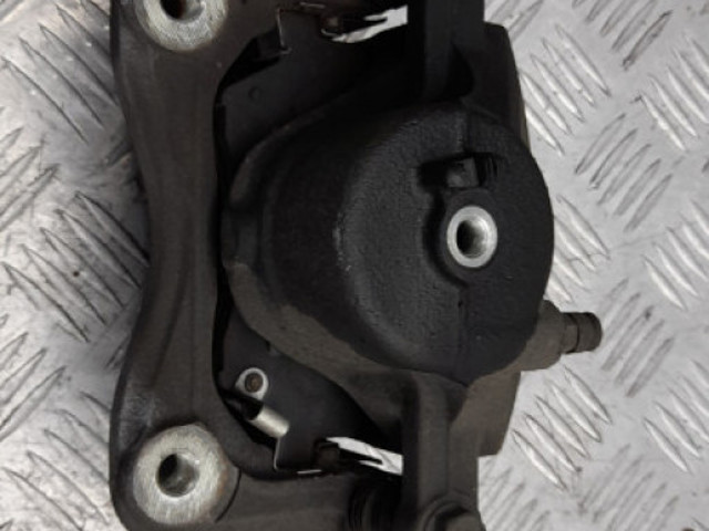 Суппорт тормозной передний правый 58130F3000 HYUNDAI