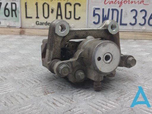 Тормозной суппорт задний левый 58210D3000 HYUNDAI