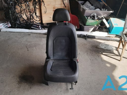 VAG 5C6881106D в наличии Тернополь