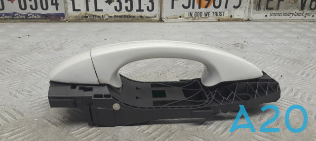 Ручка задней двери наружная 5GM837206BGRU VAG