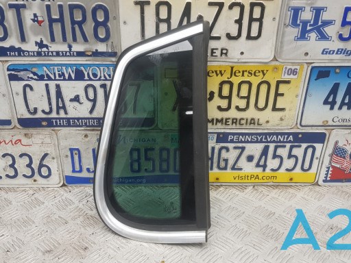 Стекло кузова/багажного отсека, правое 5N0845042SNVB VAG