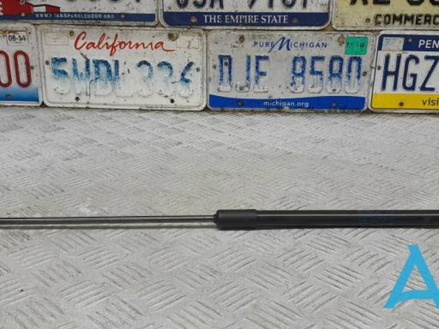 VAG 5NA823359A Амортизатор капота в наличии Чернигов