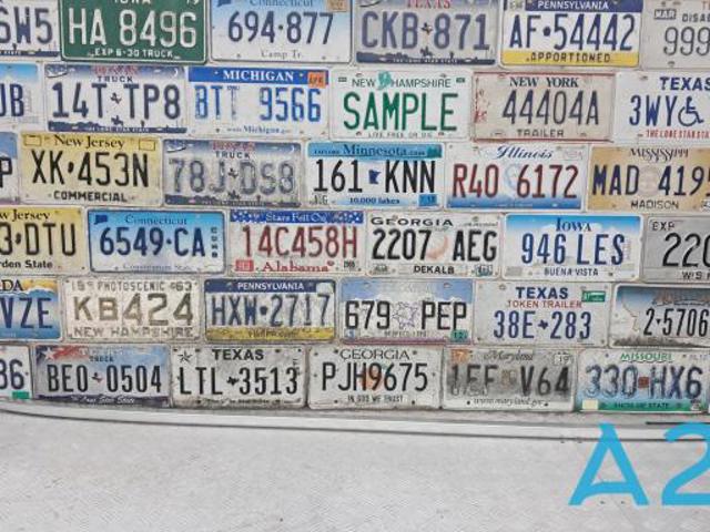 Автомобильный рейлинг на крышу правый 5NL860044ZAQ VAG