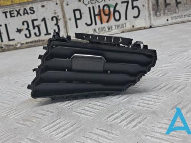 Решетка воздуховода левая 5NN819703WHZ VAG