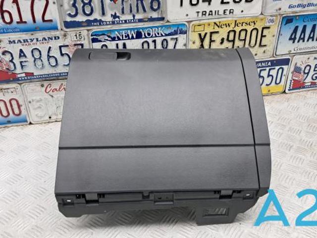 Ящик перчаточный (бардачок) 5NN857114A82V VAG