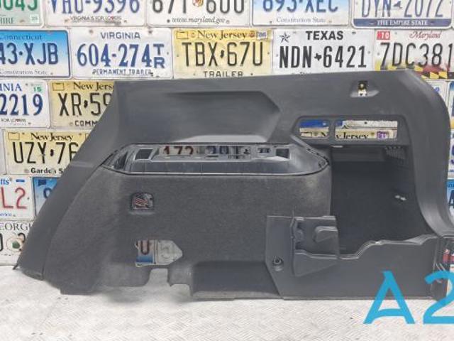 Облицовка багажного отсека, правая 5NN867034MAHP VAG