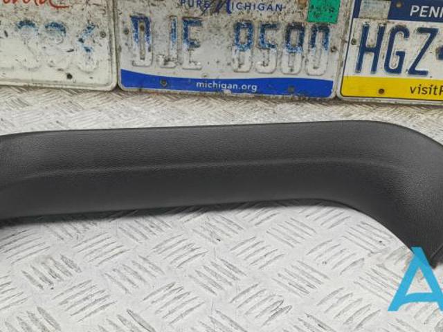 Облицовка багажника пятой двери 5NN86770482V VAG