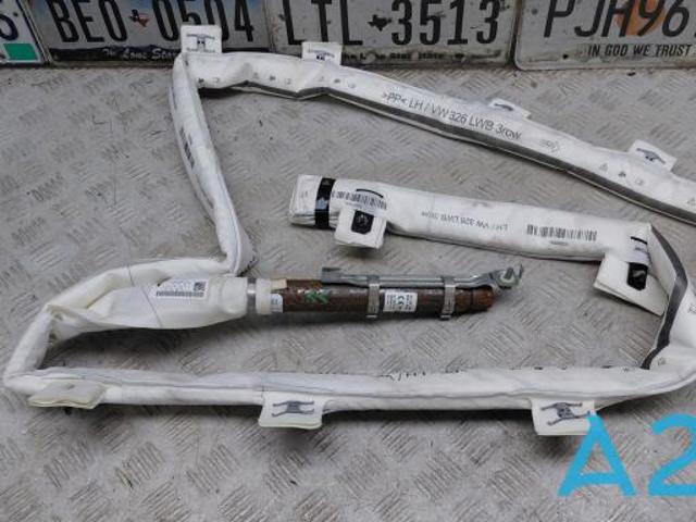 VAG 5NN880741F Шторка боковая, левая в наличии Львов
