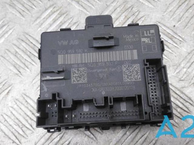 Блок комфорта передней двери 5Q0959592F VAG