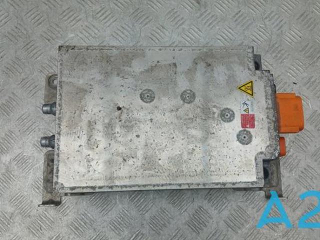 Модуль управления (ЭБУ) заряда основной батареи 5QE915684J VAG