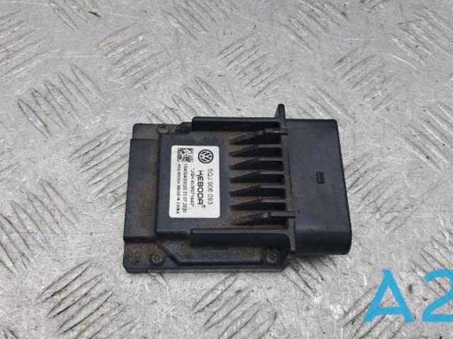 Модуль управления (ЭБУ) топливным насосом 5QJ906093 VAG