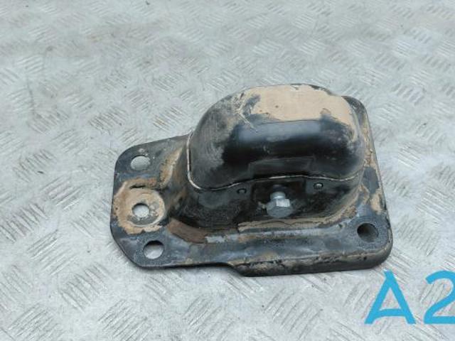 Кронштейн передний заднего продольного рычага 5QM505129 VAG