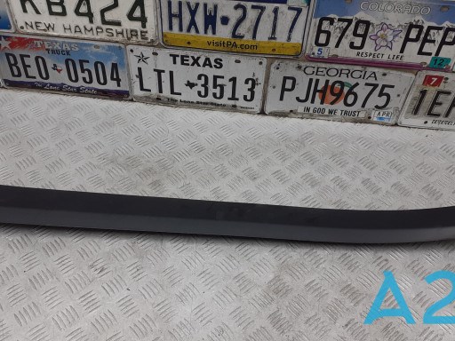 Молдинг передней левой двери, нижний 5UP25RXFAA CHRYSLER