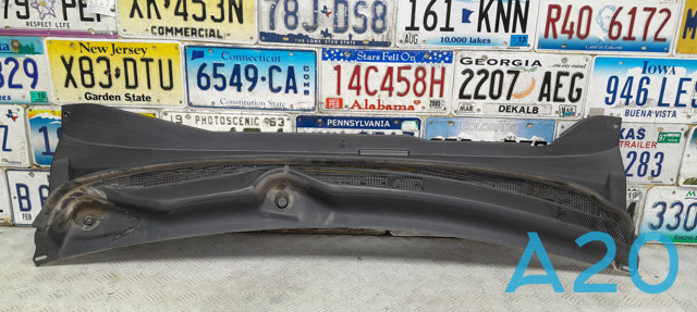 Водосток лобового стекла, жабо 5UT09RXFAB CHRYSLER