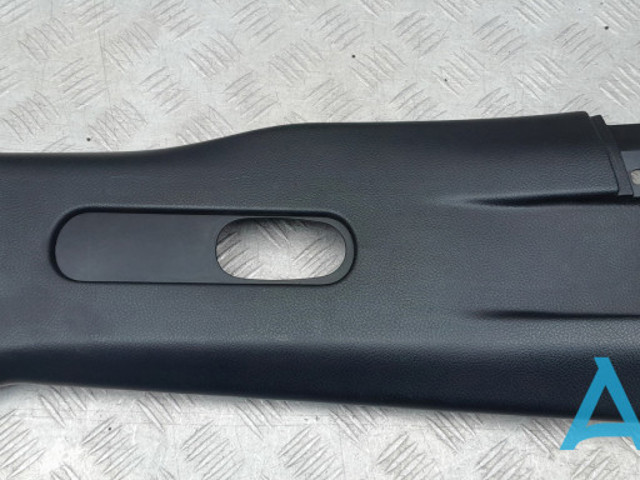 Обшивка стойки кузова внутренняя, средняя левая 5VW44LXHAB CHRYSLER