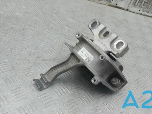 Подушка мотора правая 5WA199262P VAG