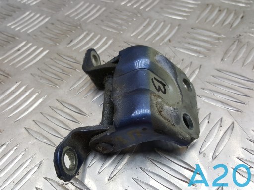 Петля задней двери, правой 60470AG00A9P SUBARU
