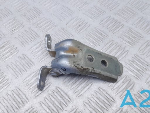 Петля задней правой двери 60479AL02B SUBARU