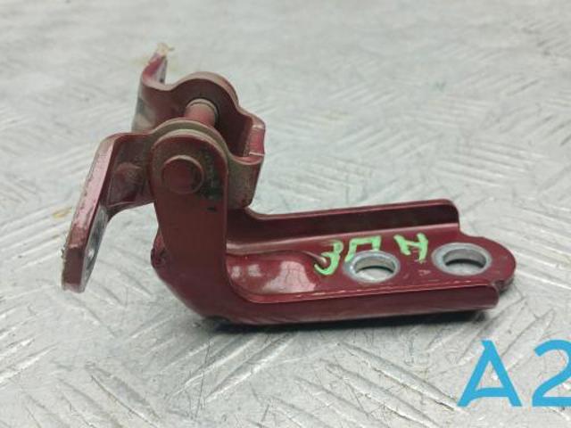 Петля задней двери, правой 60479FG022 SUBARU