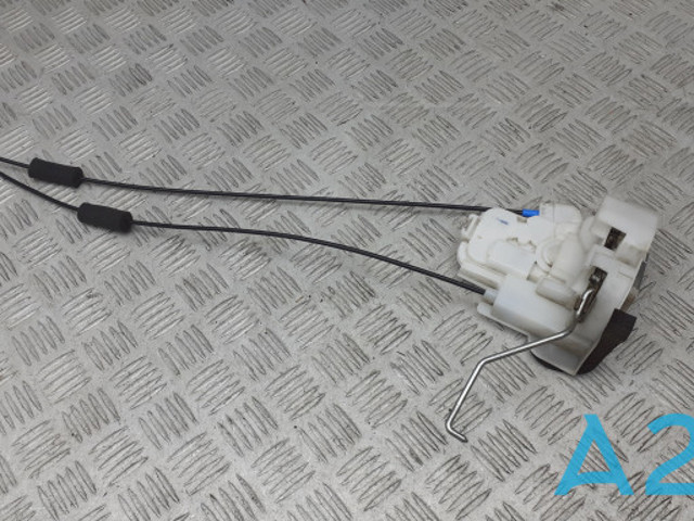 Внутренний дверной замок 61032AJ00A SUBARU