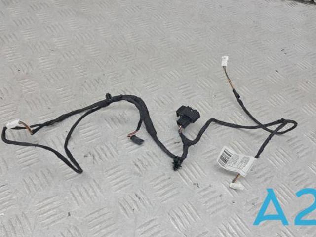 Электропроводка задней двери 61126819936 BMW