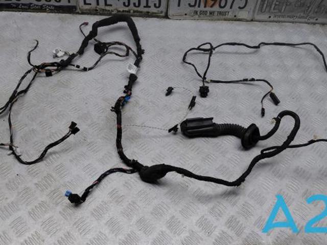 Электропроводка передней двери 61128714777 BMW