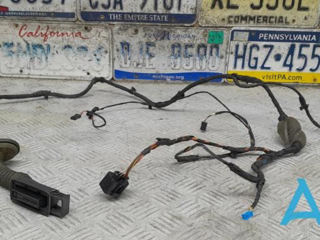Жгут проводов задней двери 61128793254 BMW