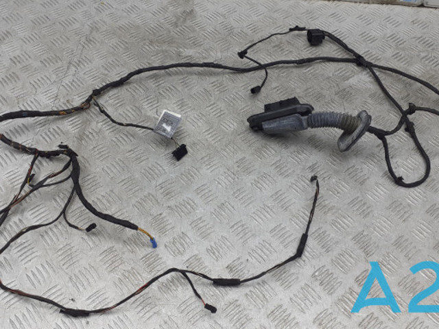 Жгут проводов задней двери 61129237088 BMW