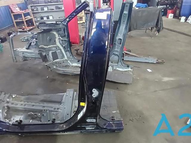 Стойка центральная, левая 6131248090 TOYOTA
