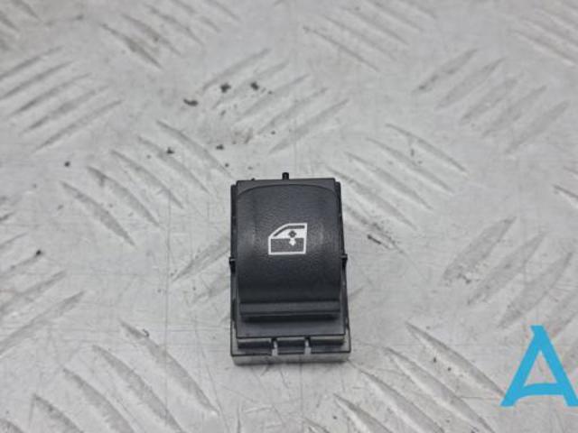 Кнопка подъемника задних стёкол 61317950756 BMW