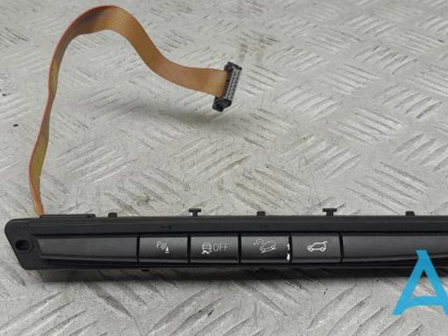 Блок кнопок центральной консоли 61319208218 BMW