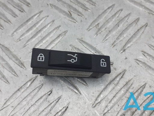 Кнопка салона привода замка 3/5 двери (ляды)/крышки багажника 61319253780 BMW
