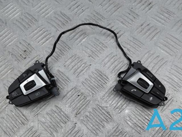 Блок кнопочных переключателей рулевого колеса 61319363432 BMW
