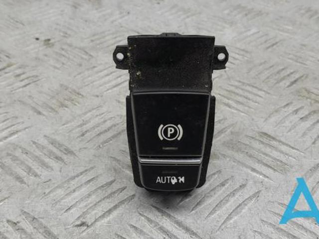 61319877889 BMW Клавиша электромеханического стояночного тормоза купить в Ровно