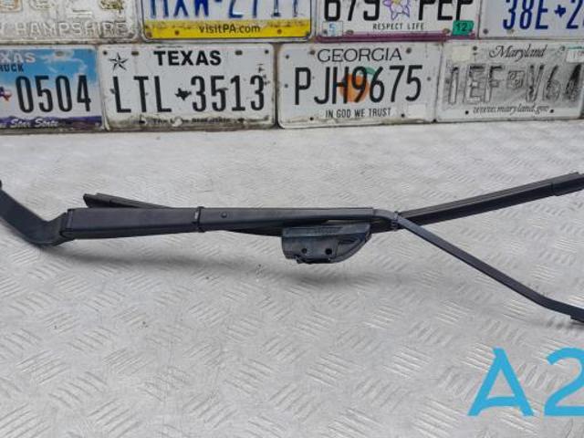 Поводок стеклоочистителя 61617304071 BMW