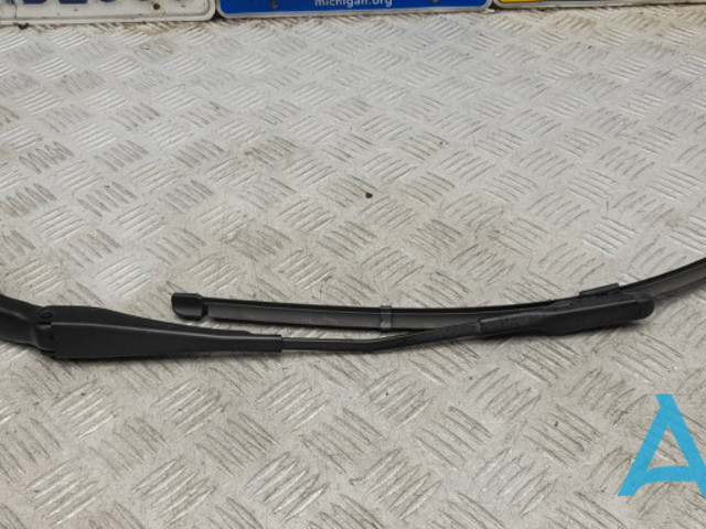 Поводок дворника 61619465086 BMW