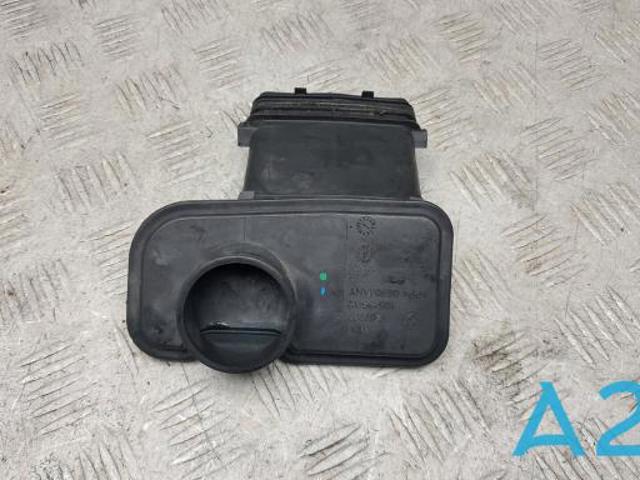 Горловина бачка омывателя 61667357287 BMW