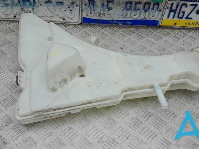 Бачок омывателя стекла 61667377162 BMW