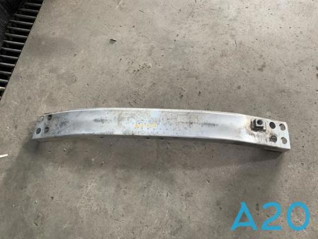 Швеллер переднего бампера 620305AA1A NISSAN