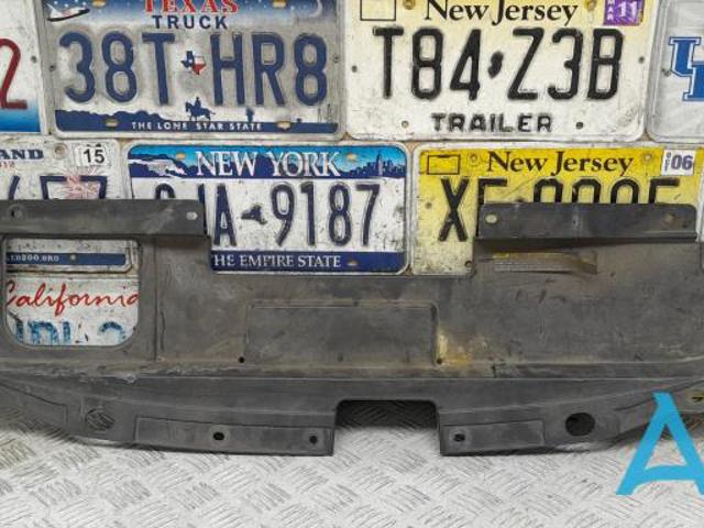 Накладка верхняя передней панели/суппорта радиатора 620785AA0A NISSAN