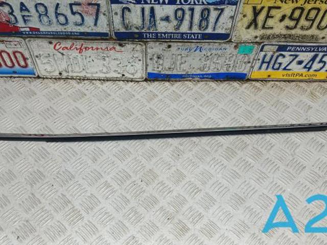 Молдинг опускного стекла двери задней, правой 62280AN001 SUBARU