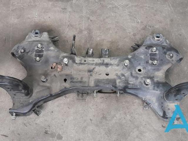 Передняя балка 62405G5100 HYUNDAI