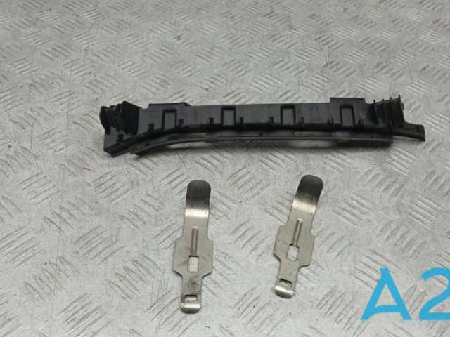 Кронштейн (адаптер) крепления фары передней правой 63117931710 BMW