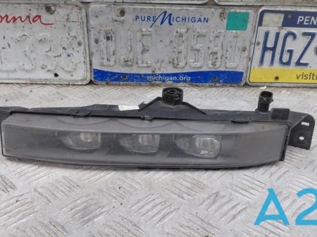 Противотуманка правая 63177234928 BMW