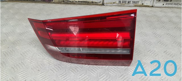 Фонарь задний внутренний правый 63217329046 BMW