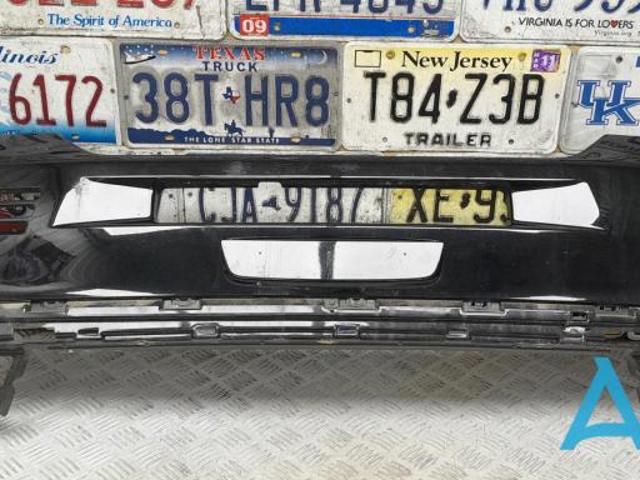 Центральная решетка переднего бампера 6400J294 MITSUBISHI