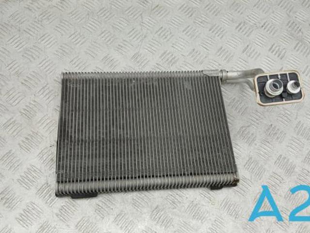 Радиатор испарителя кондиционера 64119382867 BMW