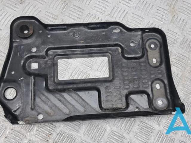 Крепление аккумулятора 648605DA0A NISSAN